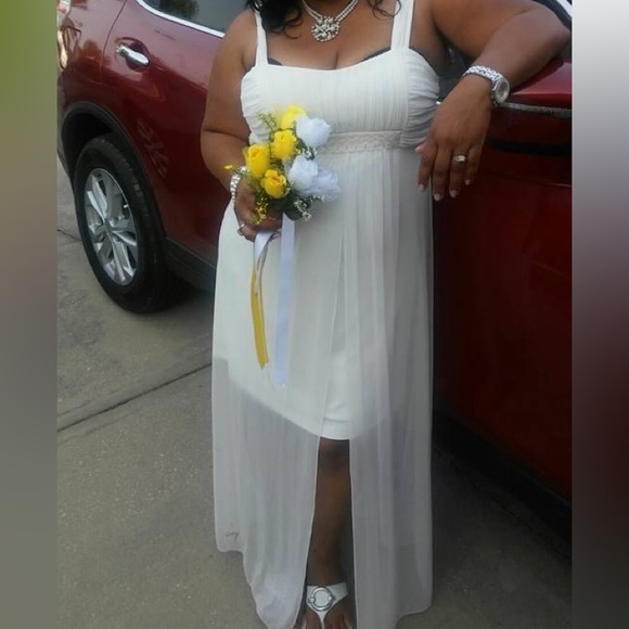 Wedding/ Prom Dress - Picture 7 of 7